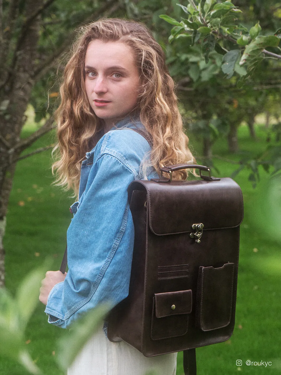 DUSK - Women's Vintage Backpack