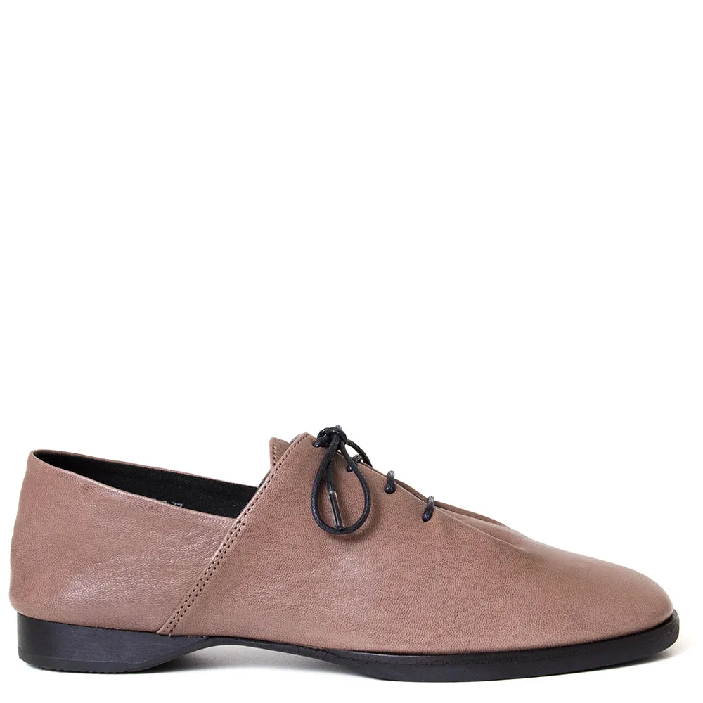 Kaede Women's Leather Slip-on Shoe