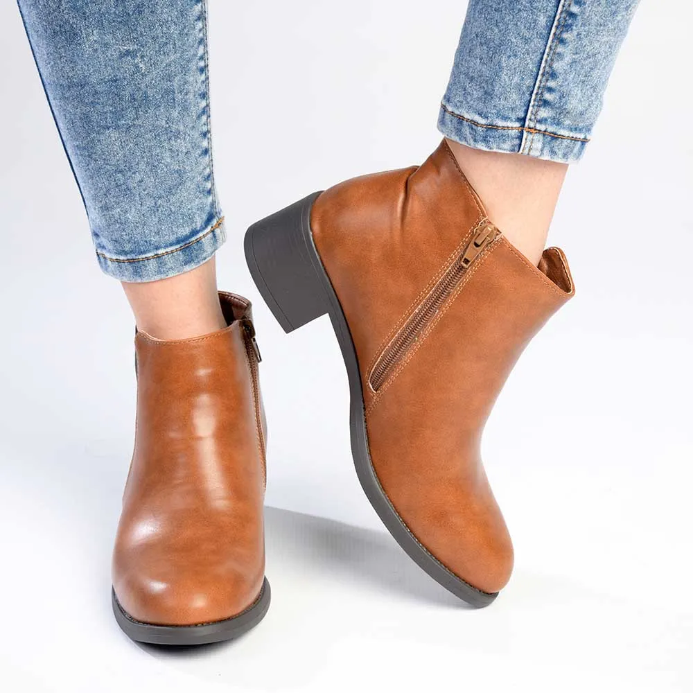 Madison Gusset Fanny Ankle Boot - Tan